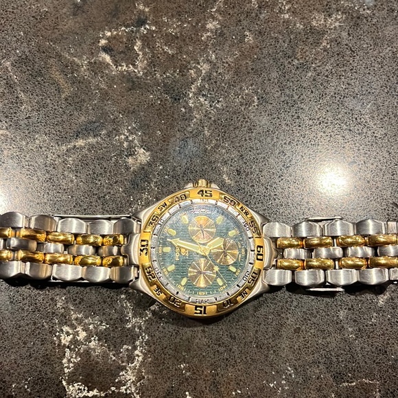 Fossil Other Fossil Blue Bq8774 Watch 2 Tone Green Dial Poshmark fossil-other-fossil-blue-bq8774-watch-2-tone-green-dial-poshmark